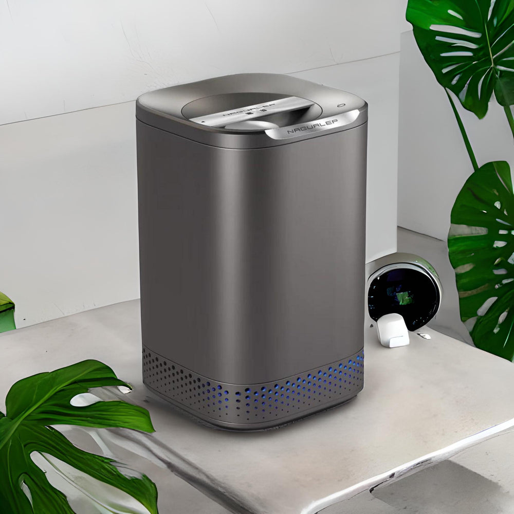 
                  
                    Smart Indoor Composter
                  
                